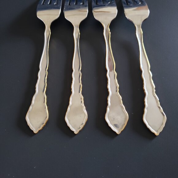 Oneida GOLDEN ROYAL CHIPPENDALE Community Stainless Salad Fork 6 3/4" - Picture 8 of 10